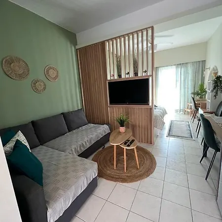 ιlianna's B4 - Marina, アパート