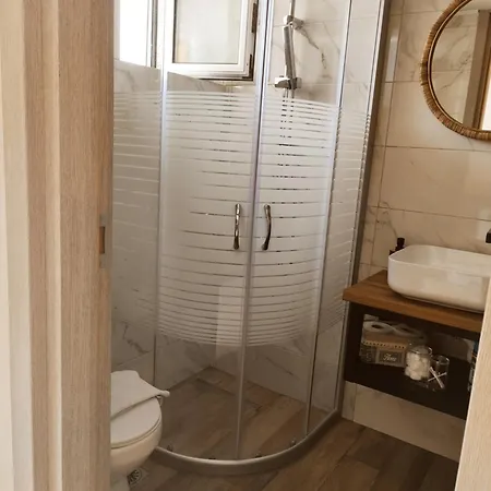 ιlianna's B4 - Marina, * カラマタ