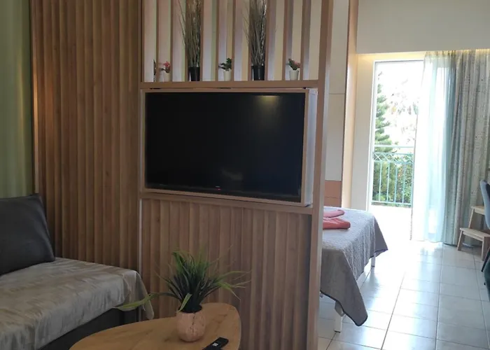 ιlianna's B4 - Marina, *